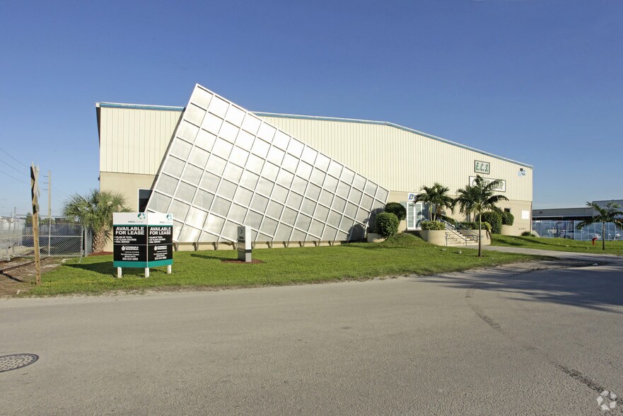More Photos Of 11451 NW 36th Ave, Miami Warehouse For Lease