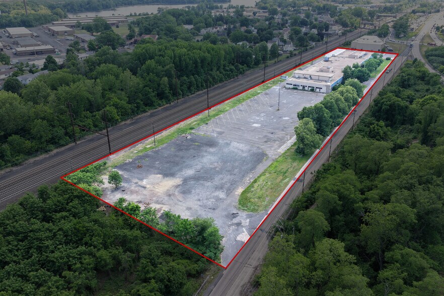 More Photos Of 8400 Rt 13, Levittown Manufacturing For Lease