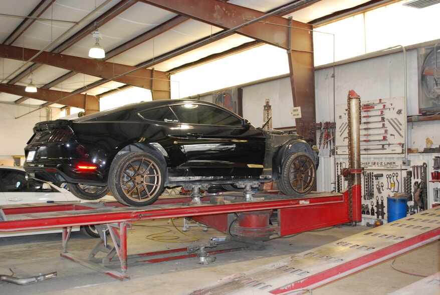 More Photos Of 15920 Kuykendahl Rd, Houston Auto Repair For Sale
