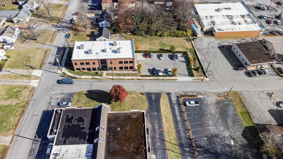 More Photos Of 2540 Park Dr, Nashville Office Residential For Lease