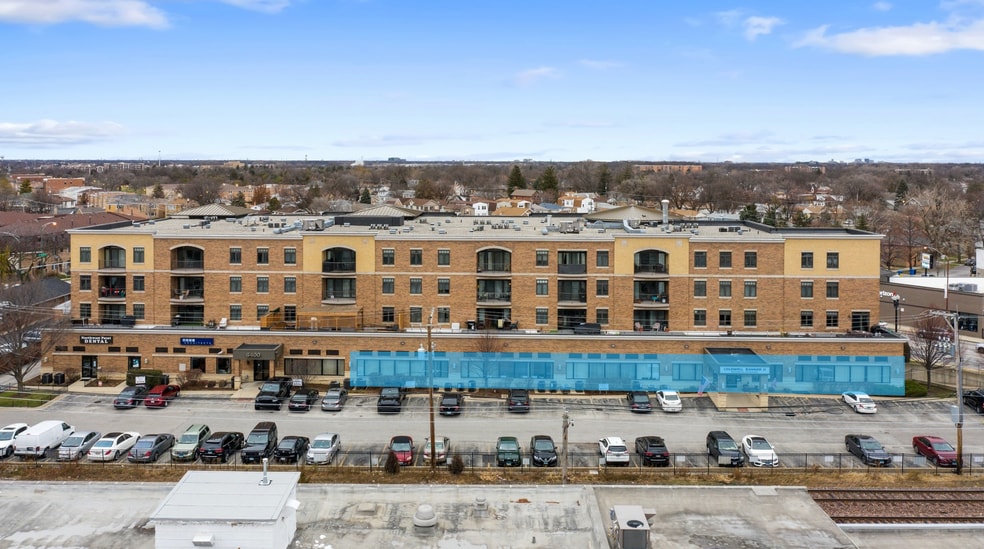 More Photos Of 6400 N Northwest Hwy, Chicago Apartments For Lease