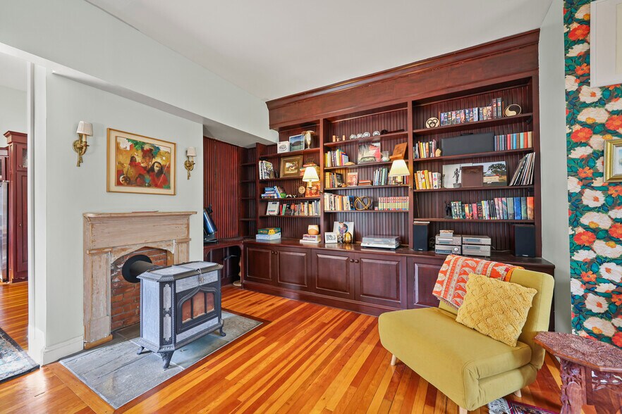 More Photos Of 342 Route 7, New Ashford Specialty For Sale