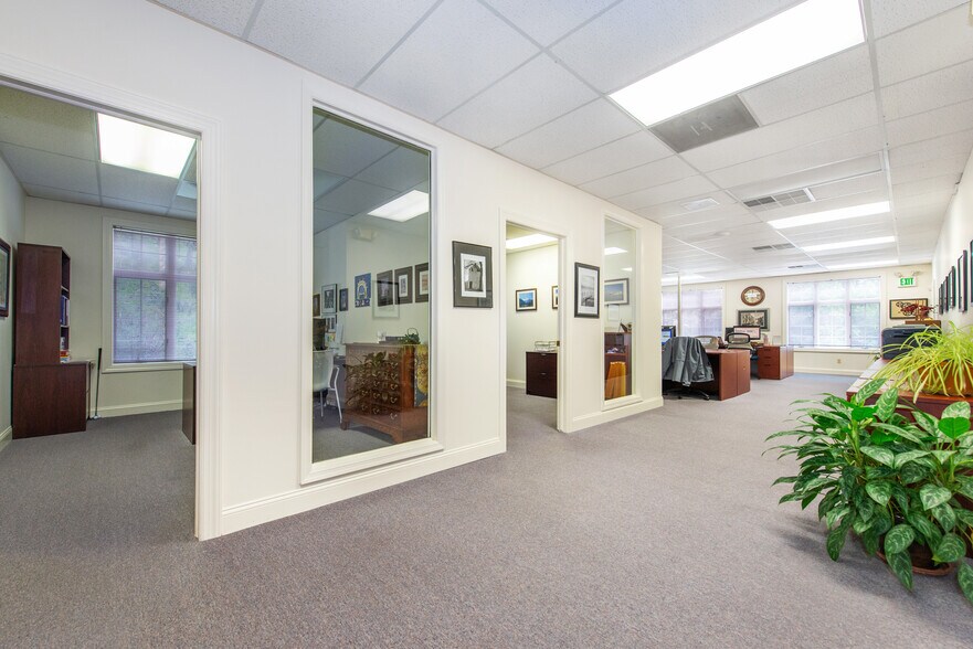 More Photos Of 372 Route 22 West, White House Station Office For Lease