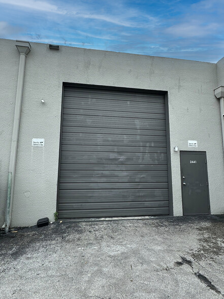 More Photos Of 2441-2481 NW 72nd Ave, Miami Warehouse For Lease