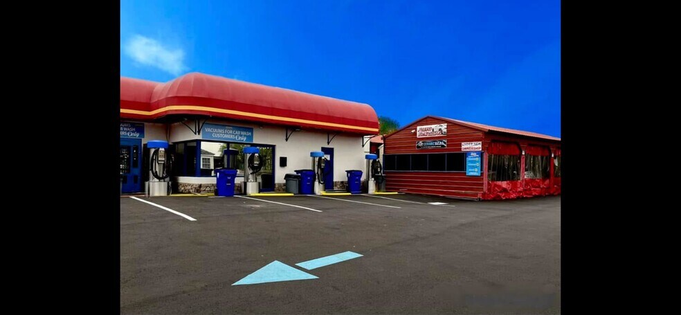 Primary Photo Of 484 Tunxis Hill Rd, Fairfield Carwash For Sale