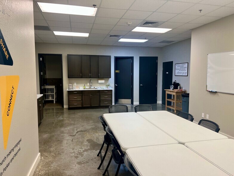 More Photos Of 19647 Solar Cir, Parker Medical For Sale