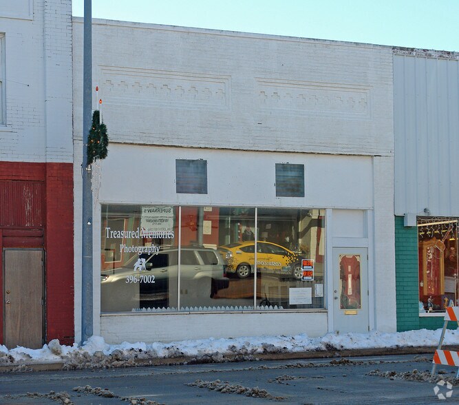 Primary Photo Of 214 E Rogers Blvd, Skiatook Storefront Retail Office For Sale