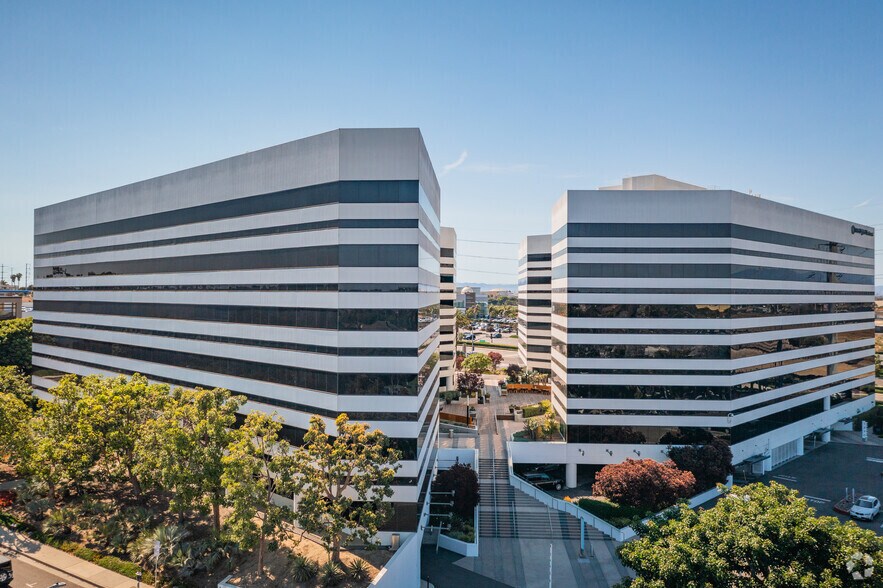 More Photos Of 1230 Rosecrans Ave, Manhattan Beach Office For Lease