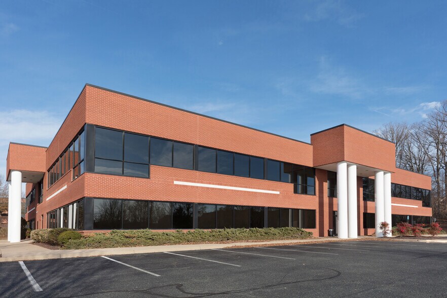 More Photos Of 16 Center St, Stafford Office For Lease