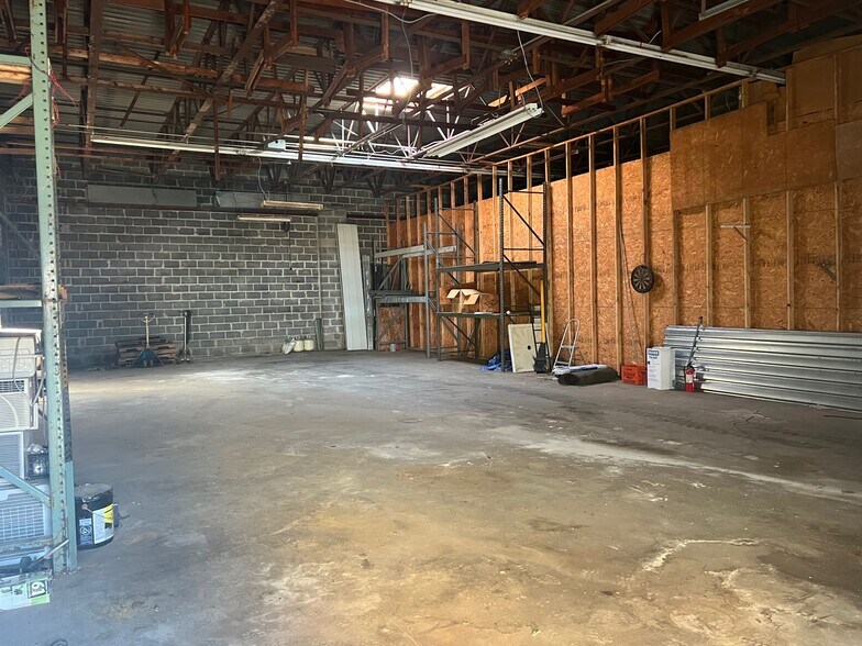More Photos Of 4933-39 Wellington St, Philadelphia Manufacturing For Lease