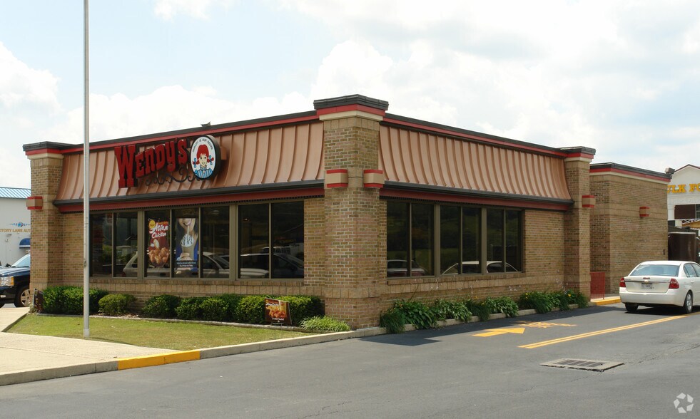 More Photos Of 245 B Skidmore Ln, Sutton Unknown For Lease