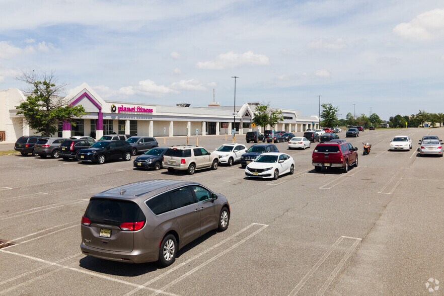 More Photos Of 4403 Black Horse Pike, Mays Landing General Retail For Lease