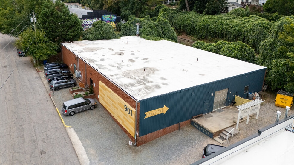 More Photos Of 901 N West St, Raleigh Showroom For Lease