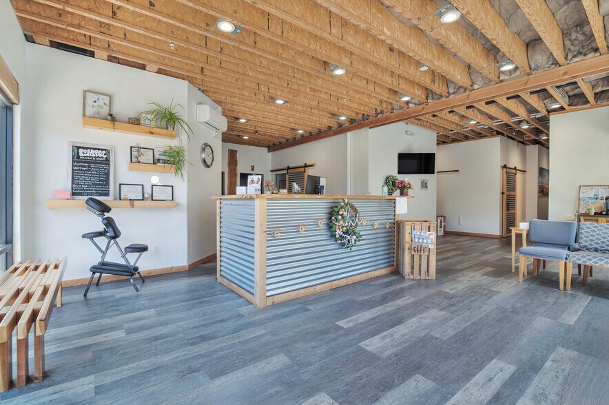 More Photos Of 203-205 W Central Ave, Lompoc Loft Creative Space For Sale