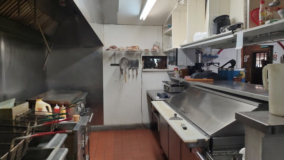 More Photos Of 107 Country Creek Dr, Pickens Storefront Retail Office For Sale