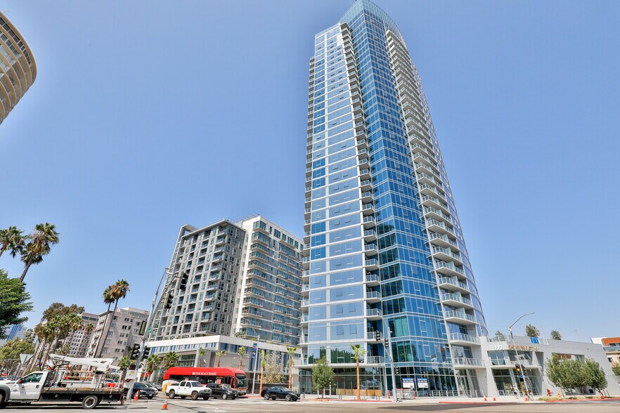 More Photos Of 777 E Ocean Blvd, Long Beach Apartments For Lease