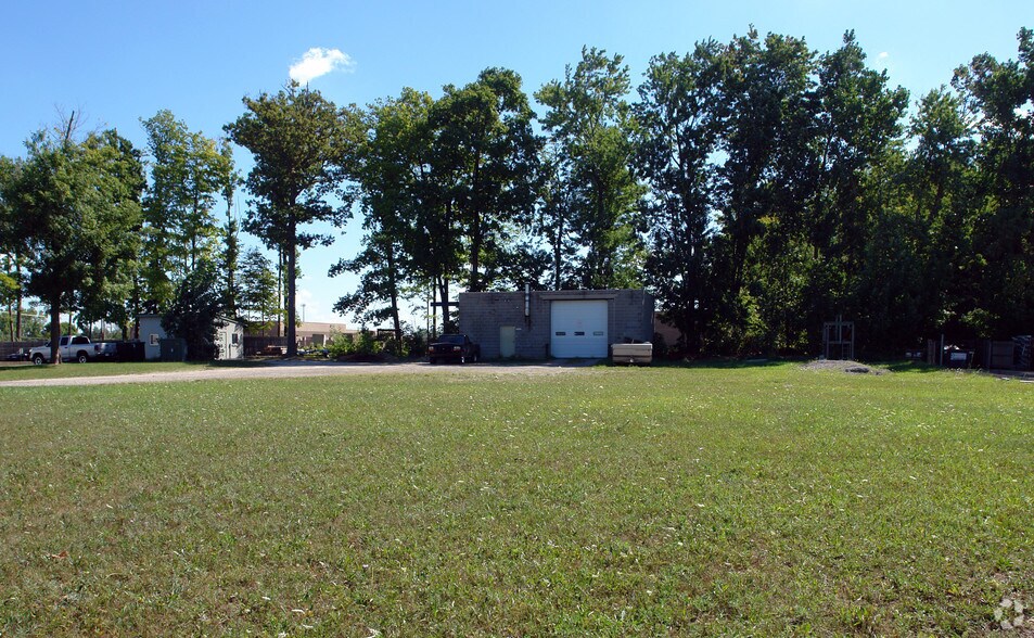 More Photos Of 29362 Lorie Ln, Wixom Warehouse For Sale