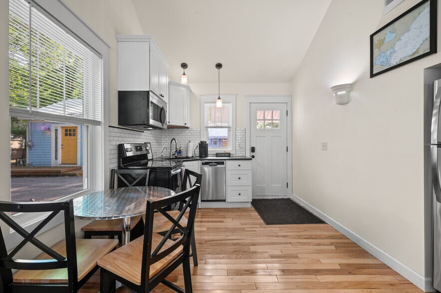 More Photos Of 5358 Paw Paw Lake Rd, Coloma Apartments For Sale