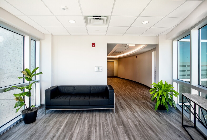 More Photos Of 3500 E Fletcher Ave, Tampa Medical For Lease