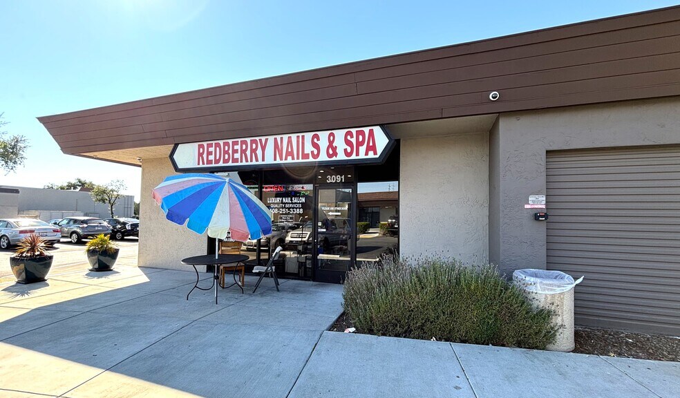 More Photos Of 3081-3087 McKee Rd, San Jose Freestanding For Lease