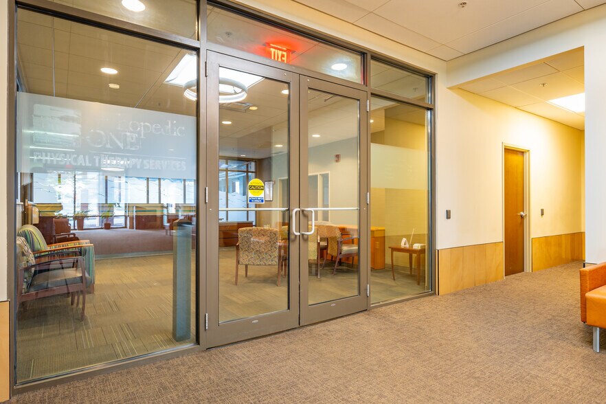 More Photos Of 170 Taylor Station Rd, Columbus Medical For Lease