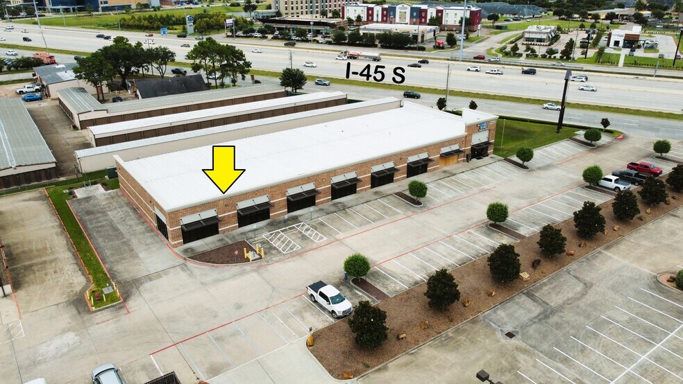 More Photos Of 2403 Gulf Fwy S, League City Storefront Retail Office For Lease