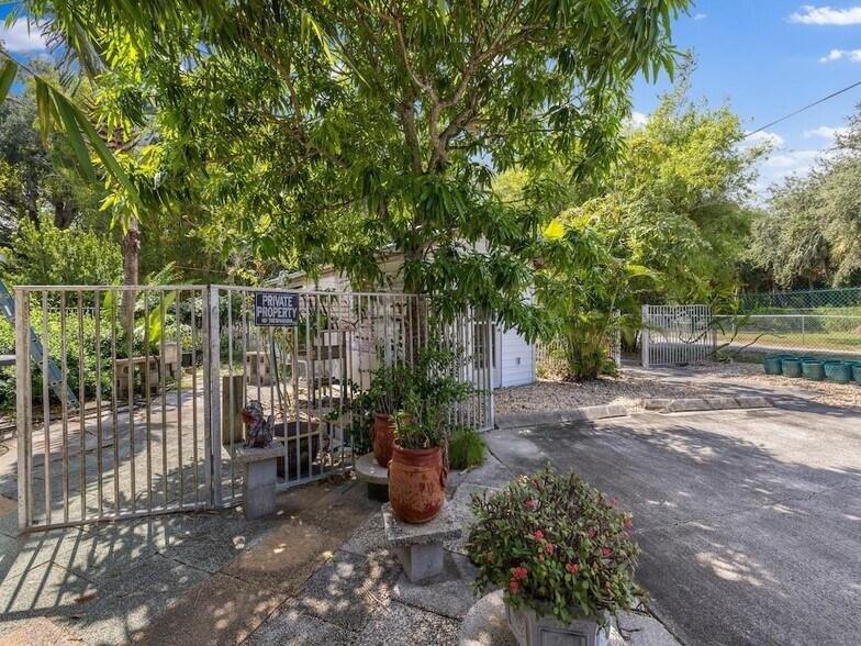 More Photos Of 1650 US 1, Malabar Specialty For Sale