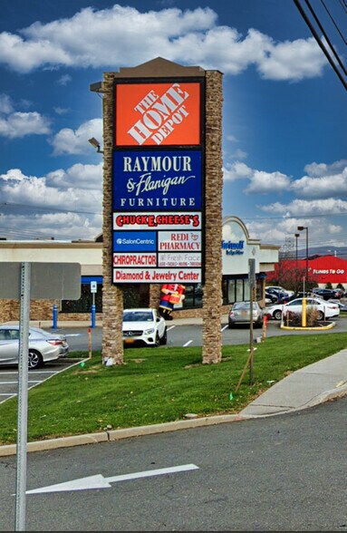 More Photos Of 43 Hutton Ave, Nanuet Unknown For Lease