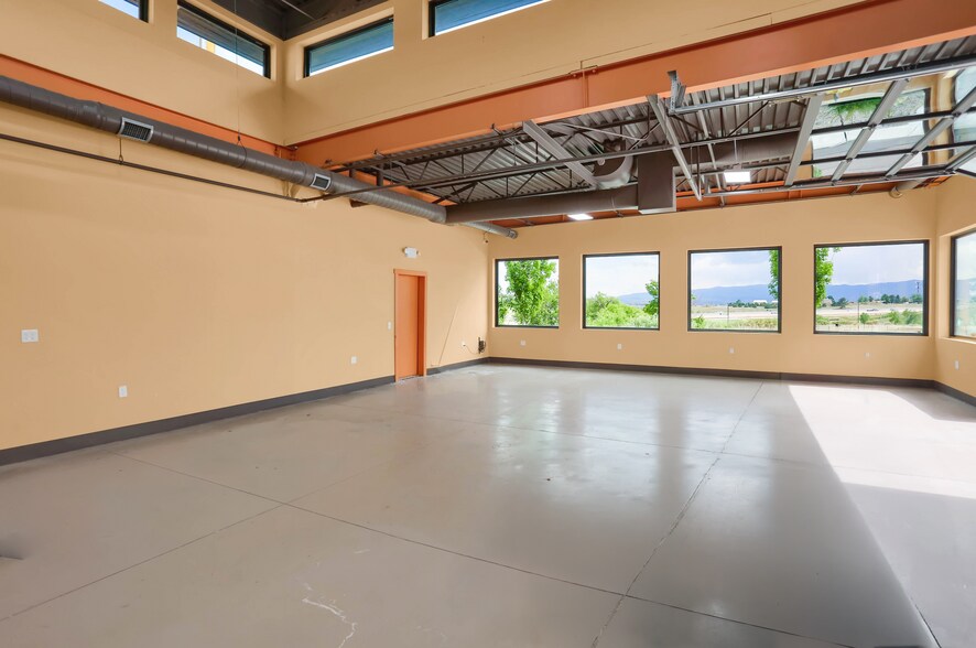 More Photos Of 8538 Saulsbury St, Littleton General Retail For Sale
