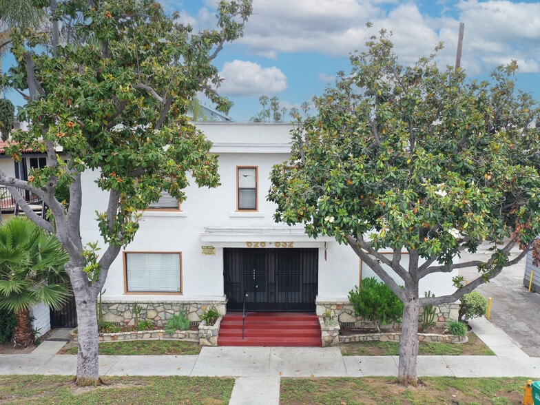Primary Photo Of 626-632 Linden Ave, Long Beach Apartments For Sale