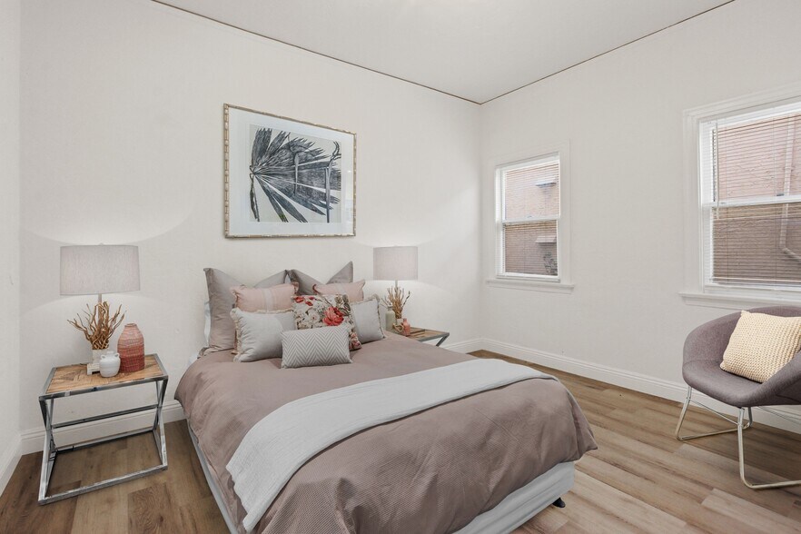 More Photos Of 2364-2370 Lime Ave, Long Beach Multifamily For Sale