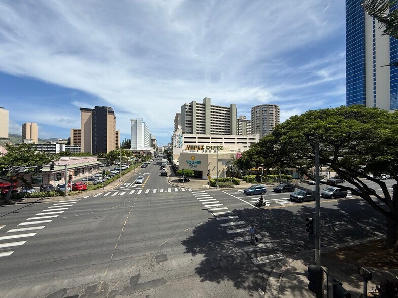 More Photos Of 711 Keeaumoku St, Honolulu Freestanding For Lease