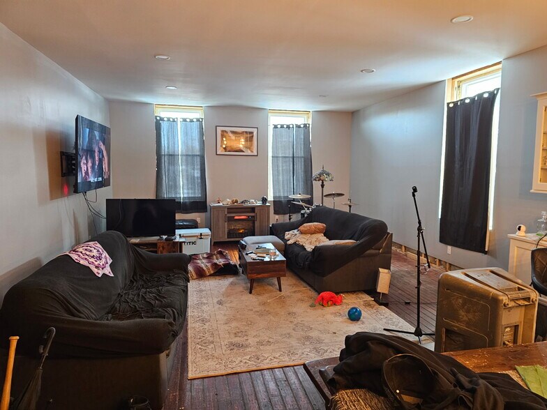 More Photos Of 12-16 S Main St, Jordan General Retail For Sale