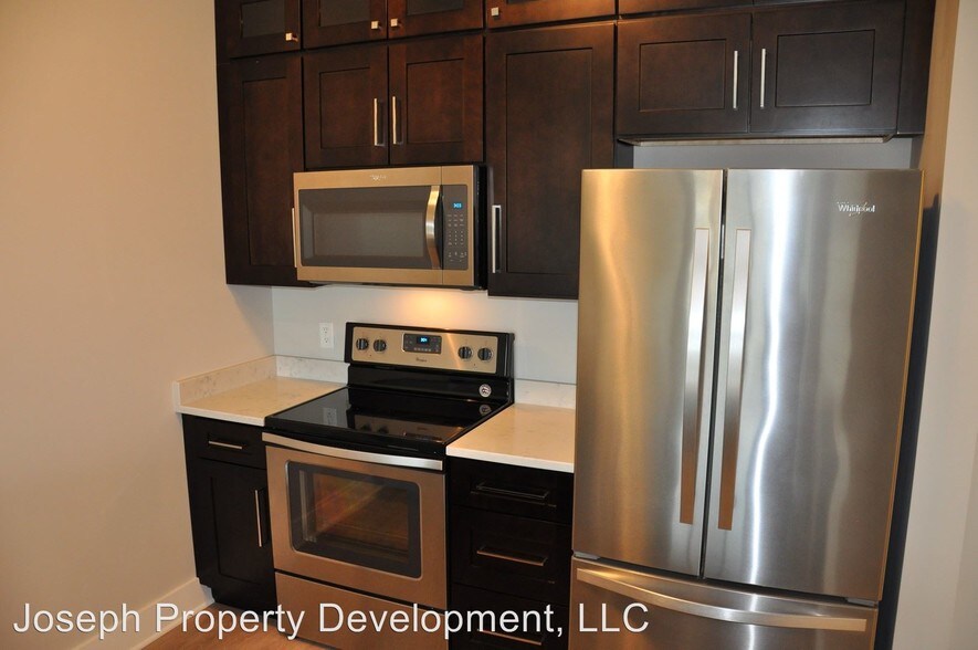 More Photos Of 4175 N Oakland Ave, Shorewood Multifamily For Sale