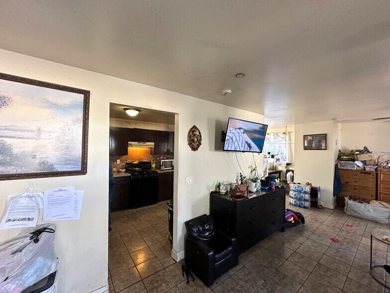 More Photos Of 9123 Orchard Ave, Los Angeles Multifamily For Sale