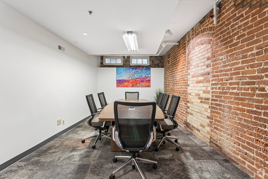 More Photos Of 1708 Peachtree St NW, Atlanta Medical For Sale
