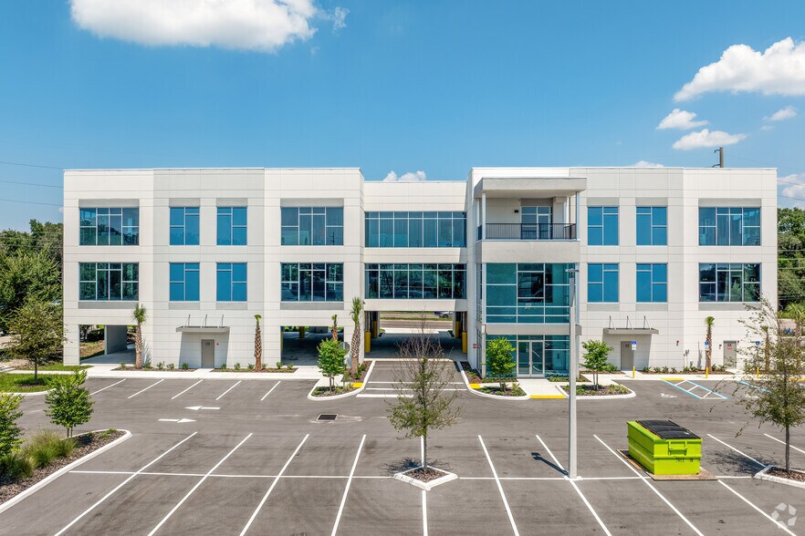 More Photos Of 3872 Old Winter Garden Rd, Gotha Medical For Lease