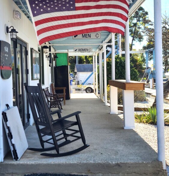 More Photos Of 10 Lake Dr, Island Heights Marina For Lease