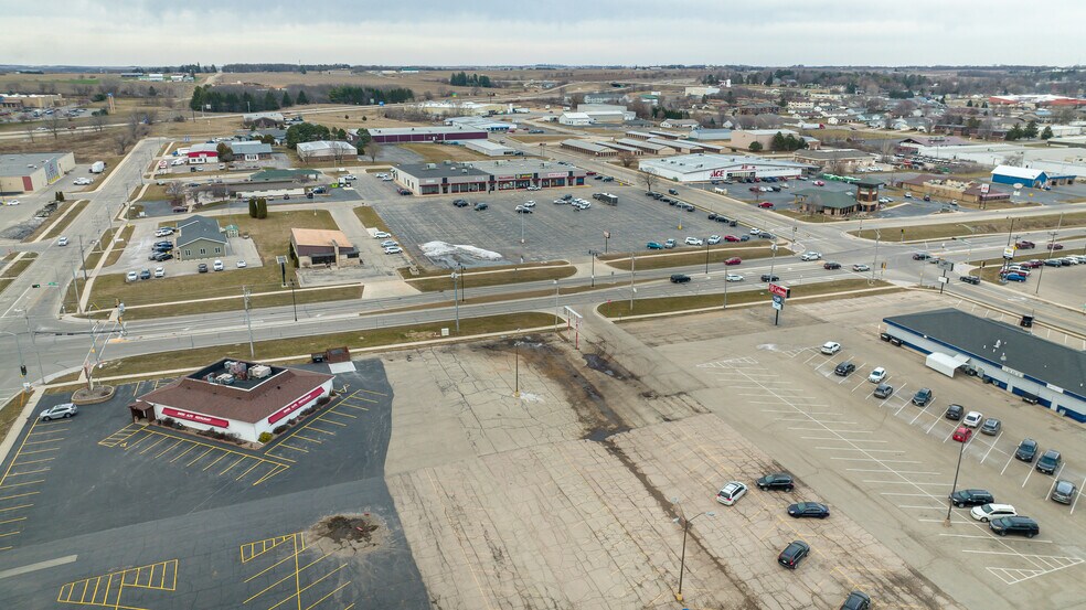 More Photos Of 128 W 8th St, Monroe General Retail For Sale