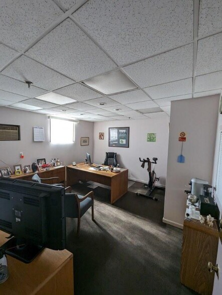 More Photos Of 1241 E Erie Ave, Philadelphia Warehouse For Lease