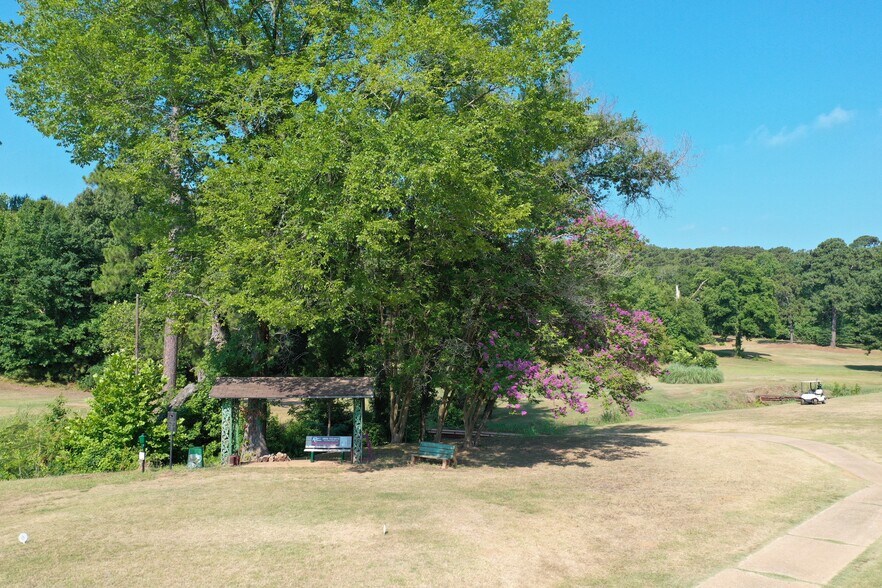 More Photos Of 2330 Country Club Rd, Palestine Land For Sale