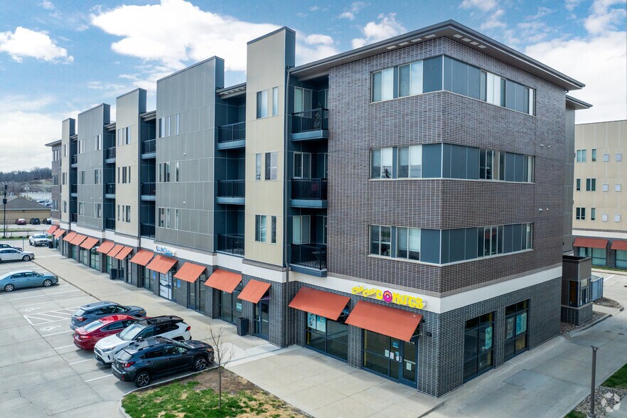 Primary Photo Of 550 SW 9th St, Des Moines Apartments For Lease