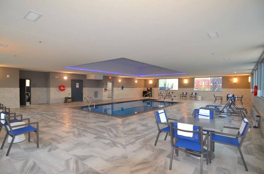 More Photos Of 123 W Maine Ave, Enid Hotel For Sale