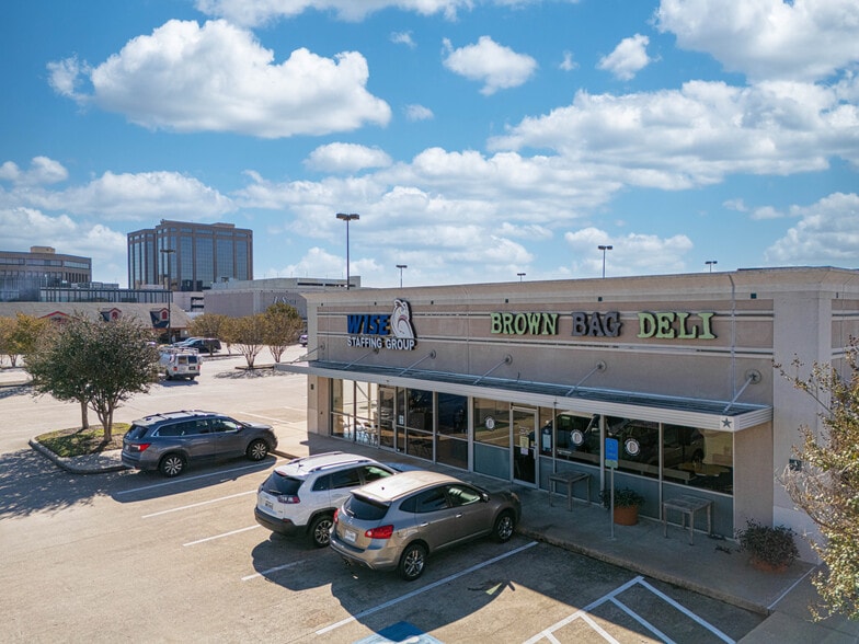 More Photos Of 13167 Northwest Fwy, Houston Unknown For Lease