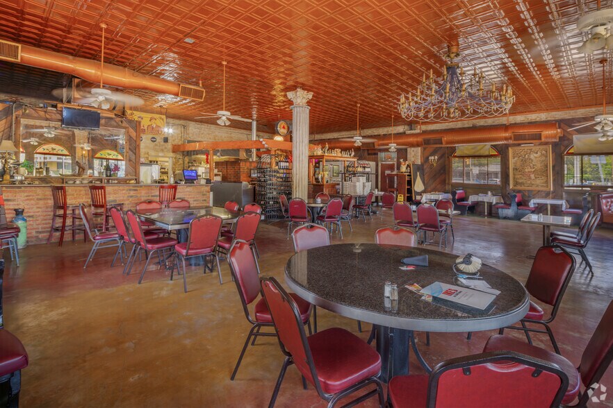 More Photos Of 800 S Alamo St, San Antonio Restaurant For Lease