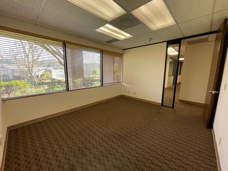 More Photos Of 3220 Blume Dr, Richmond Office For Sale