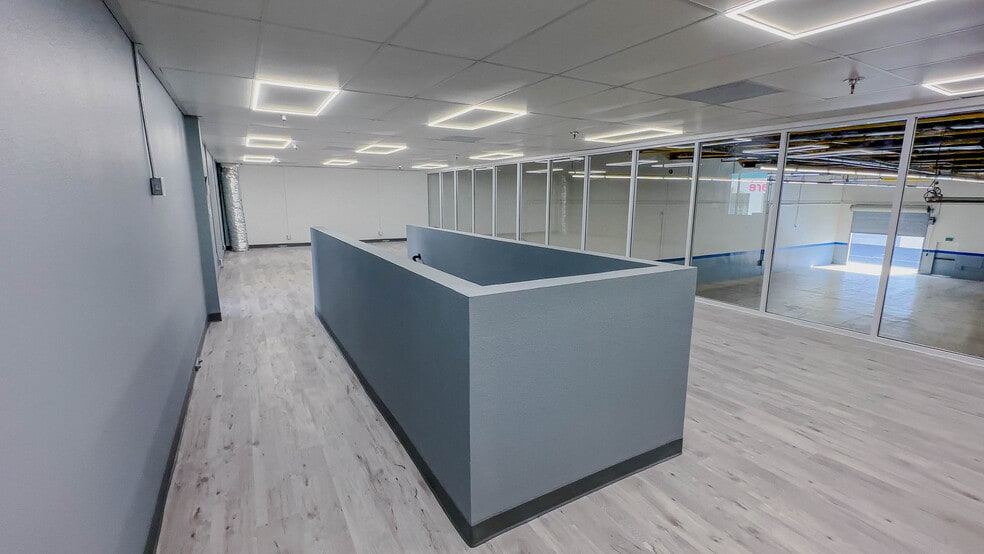 More Photos Of 340 Rancheros Dr, San Marcos Warehouse For Sale