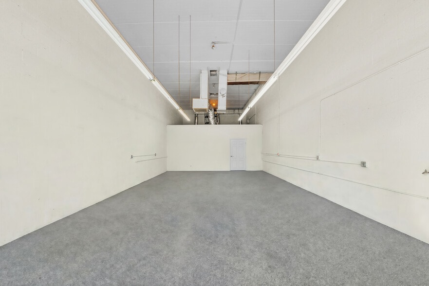 More Photos Of 1769-1791 Blount Rd, Pompano Beach Warehouse For Sale