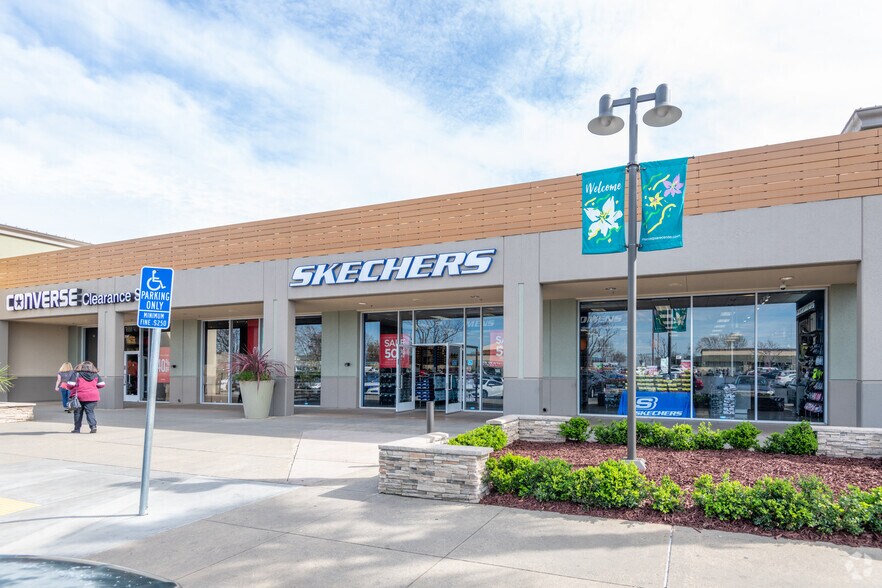 More Photos Of 1245-1299 Marina Blvd, San Leandro Unknown For Lease