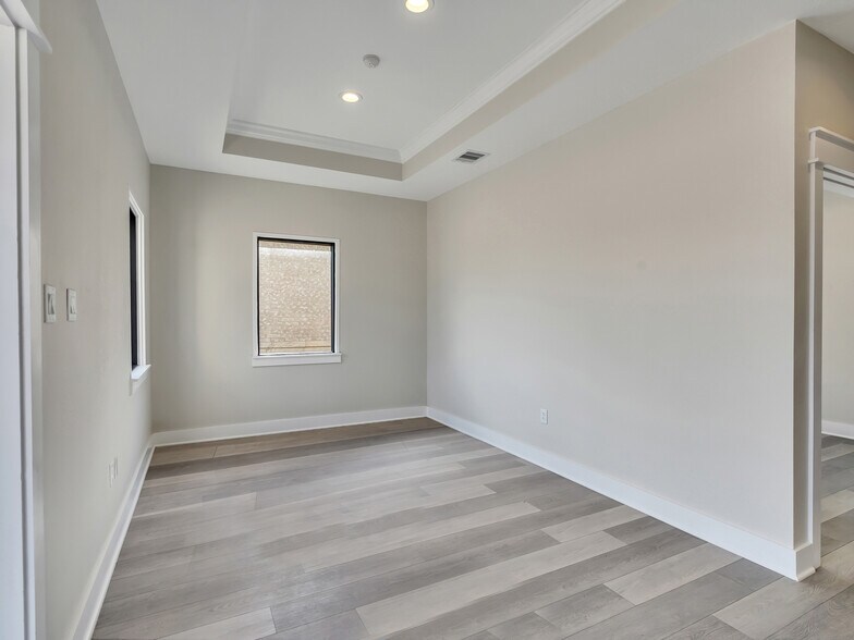 More Photos Of 2721 Sunrise Meadow Dr, Pearland Medical For Sale